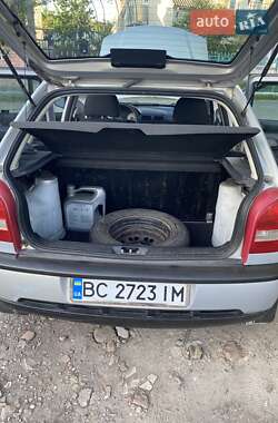 Хэтчбек Volkswagen Pointer 2004 в Сокале