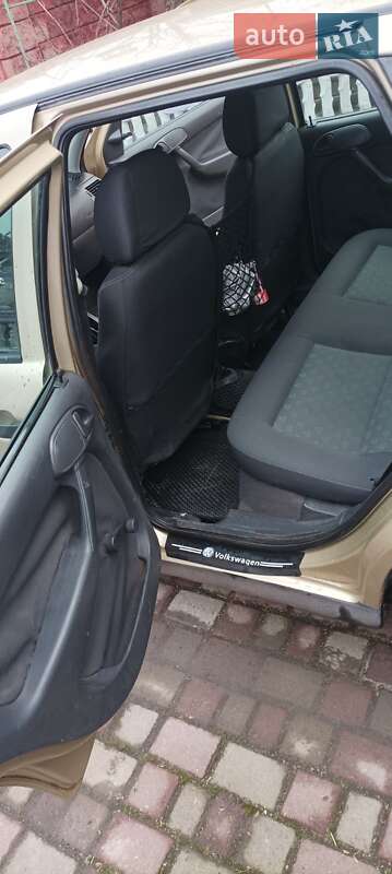 Хэтчбек Volkswagen Pointer 2004 в Ровно