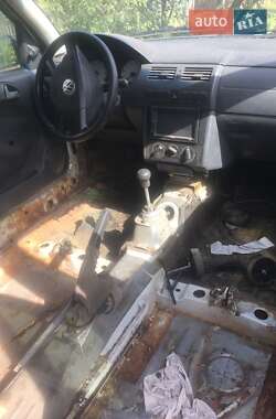 Хетчбек Volkswagen Pointer 2004 в 