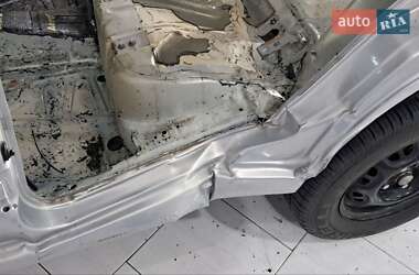 Хэтчбек Volkswagen Pointer 2004 в 
