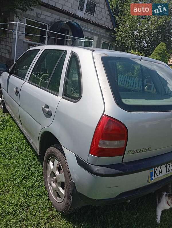 Volkswagen Pointer 2005