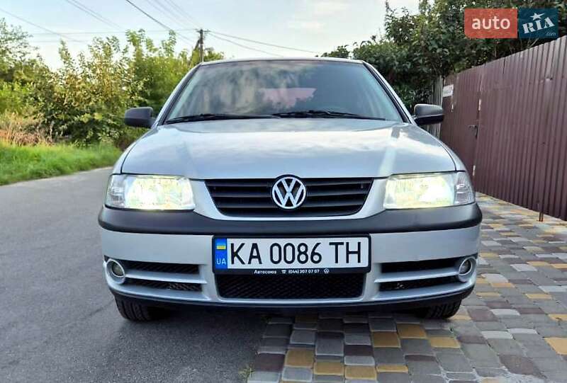Хэтчбек Volkswagen Pointer 2004 в Обухове фото 12 Хэтчбек Volkswagen Pointer 2004 в Обухове