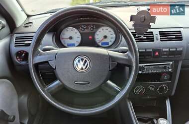 Хэтчбек Volkswagen Pointer 2004 в 