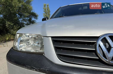 Хэтчбек Volkswagen Pointer 2005 в 