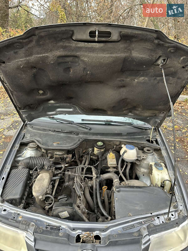 Хетчбек Volkswagen Pointer 2006 в Дніпрі