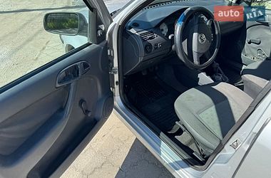 Хетчбек Volkswagen Pointer 2005 в Дніпрі