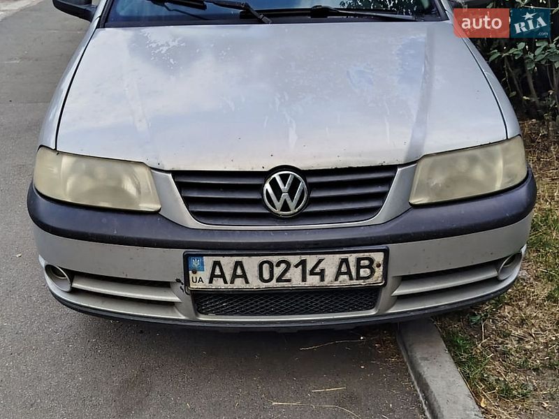 Volkswagen Pointer 2004