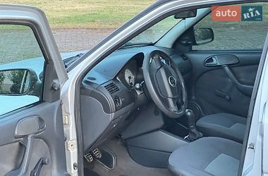 Хэтчбек Volkswagen Pointer 2004 в Дубно