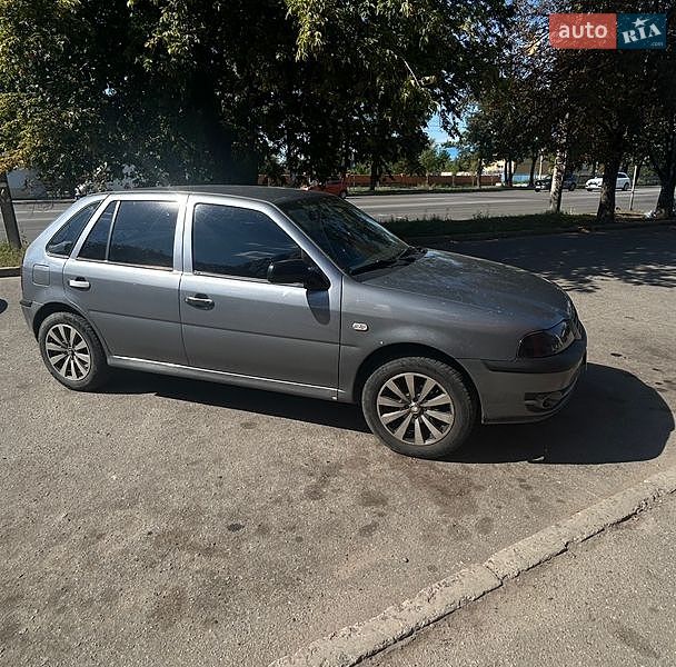 Хэтчбек Volkswagen Pointer 2006 в Полтаве