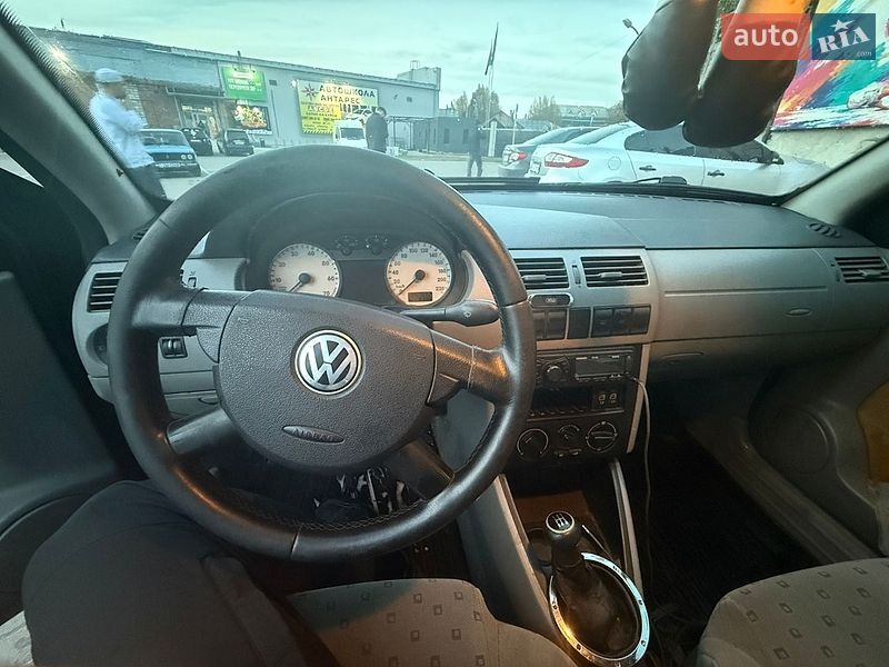 Хэтчбек Volkswagen Pointer 2006 в Павлограде