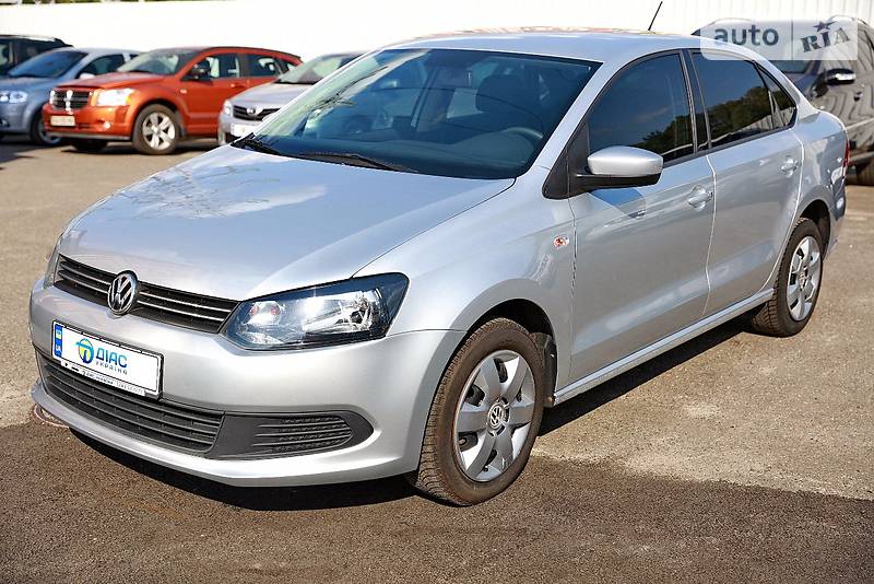 Седан Volkswagen Polo 2013 в Киеве