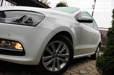 Хетчбек Volkswagen Polo 2014 в 