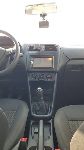 Седан Volkswagen Polo 2016 в Дніпрі