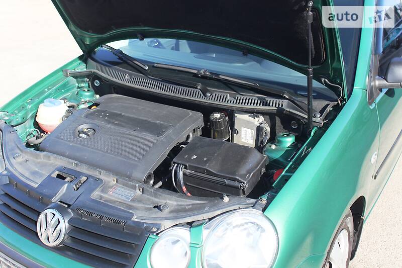 Хетчбек Volkswagen Polo 2004 в Запоріжжі