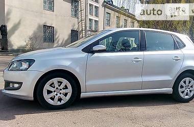 Хетчбек Volkswagen Polo 2011 в Кельменцях
