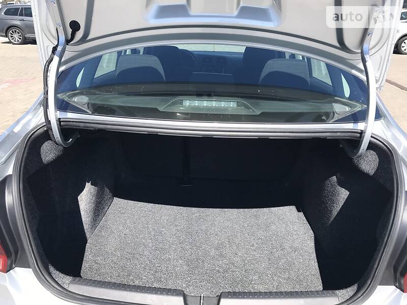 Седан Volkswagen Polo 2017 в Миколаєві