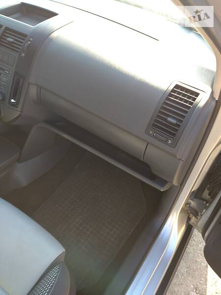 Хетчбек Volkswagen Polo 2007 в Вижниці