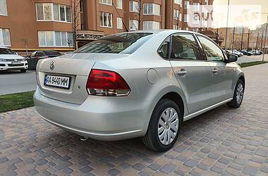 Седан Volkswagen Polo 2012 в 