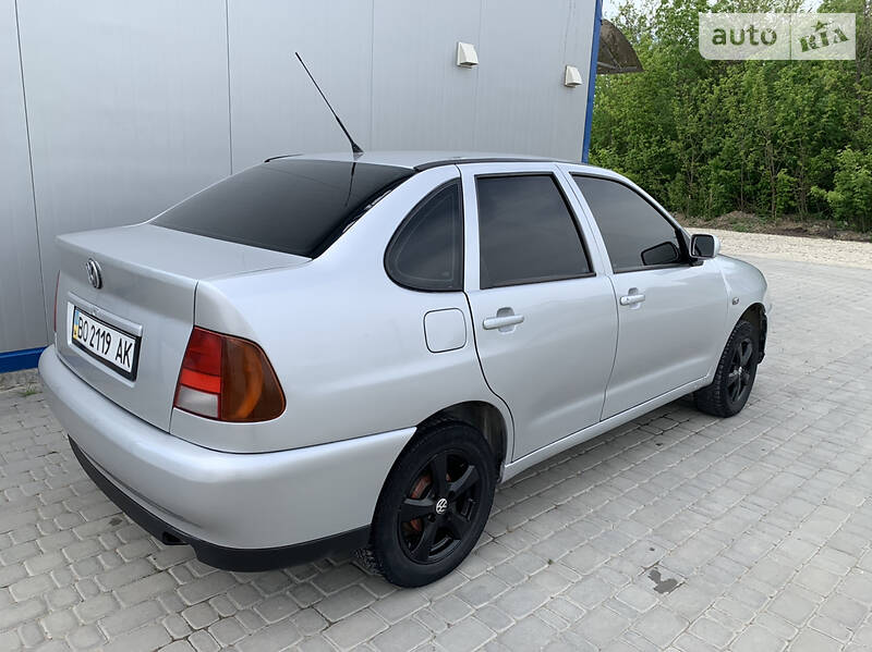 Седан Volkswagen Polo 2000 в Тернополі