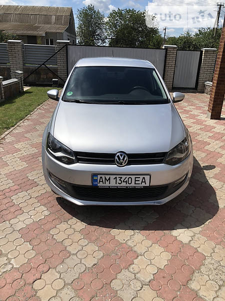 Хетчбек Volkswagen Polo 2010 в Попільні