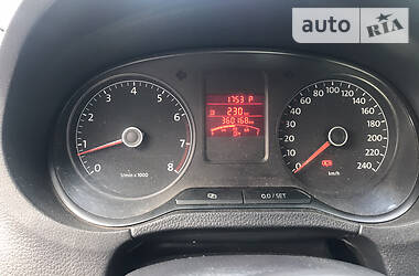 Седан Volkswagen Polo 2011 в 