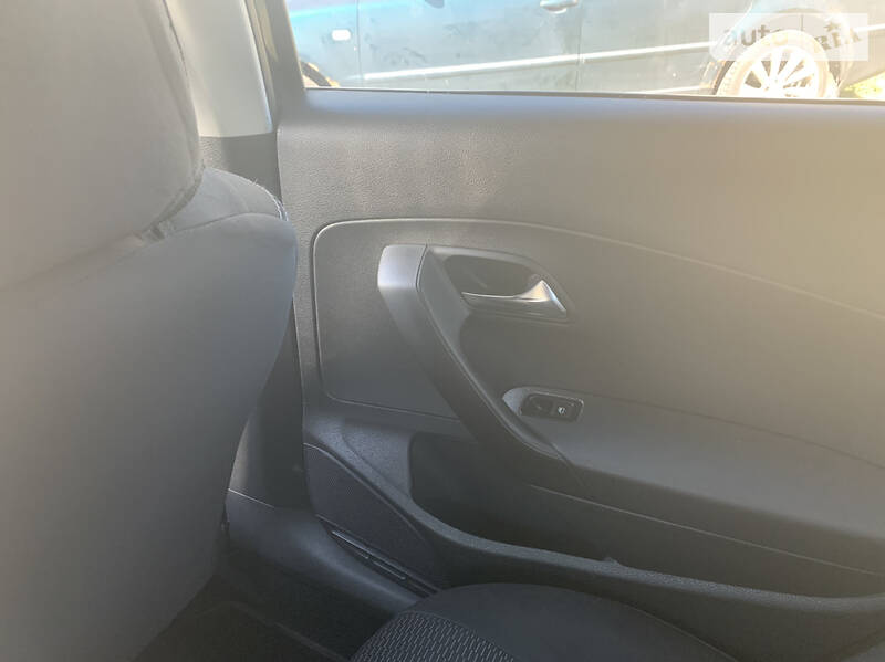 Седан Volkswagen Polo 2011 в Києві