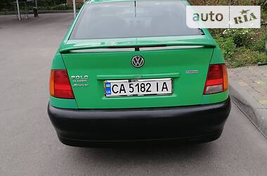 Седан Volkswagen Polo 2001 в Вышгороде