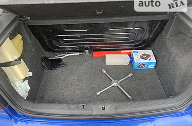 Хэтчбек Volkswagen Polo 2003 в Сумах