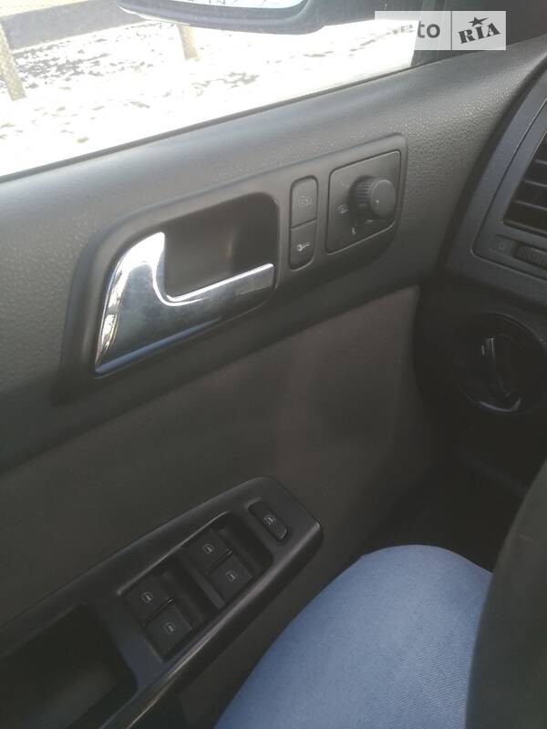 Хэтчбек Volkswagen Polo 2007 в Дубно