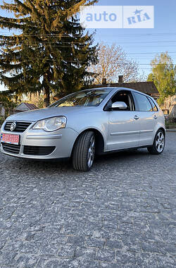 Хэтчбек Volkswagen Polo 2006 в Луцке