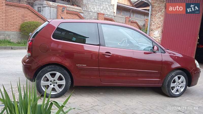 Хетчбек Volkswagen Polo 2008 в Старому Самборі