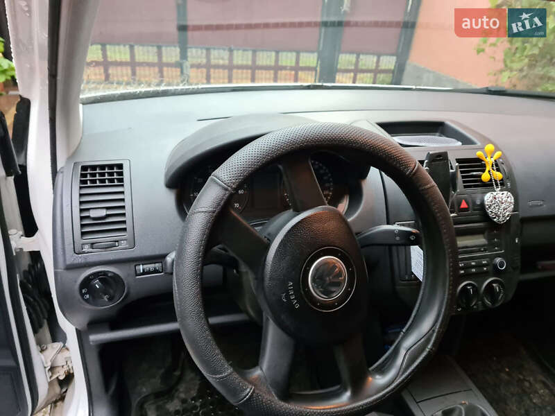 Хэтчбек Volkswagen Polo 2006 в Мукачево