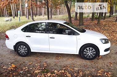 Седан Volkswagen Polo 2013 в Києві