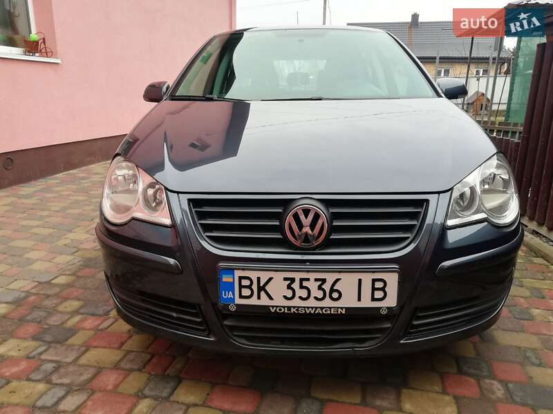 Хетчбек Volkswagen Polo 2005 в Рівному