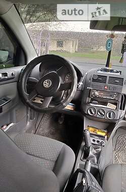 Седан Volkswagen Polo 2004 в Песчанке