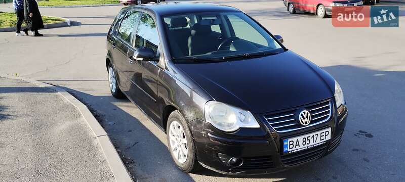 Хетчбек Volkswagen Polo 2005 в Кропивницькому