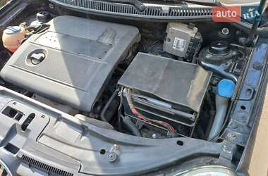 Хэтчбек Volkswagen Polo 2004 в 