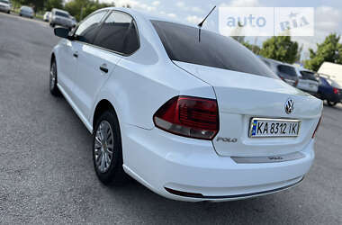 Седан Volkswagen Polo 2016 в 