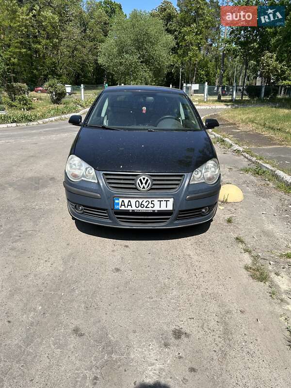 Хетчбек Volkswagen Polo 2005 в Києві