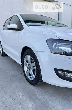 Хетчбек Volkswagen Polo 2014 в 