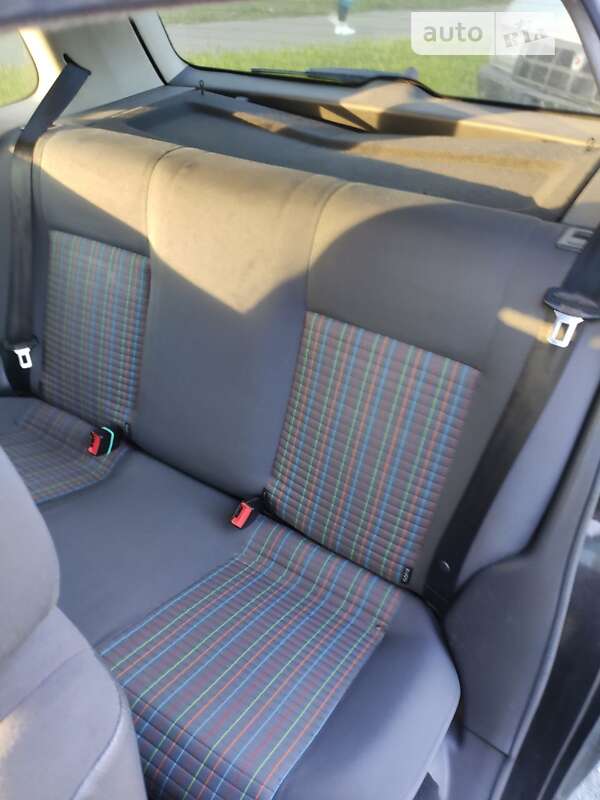 Хэтчбек Volkswagen Polo 2006 в Киеве