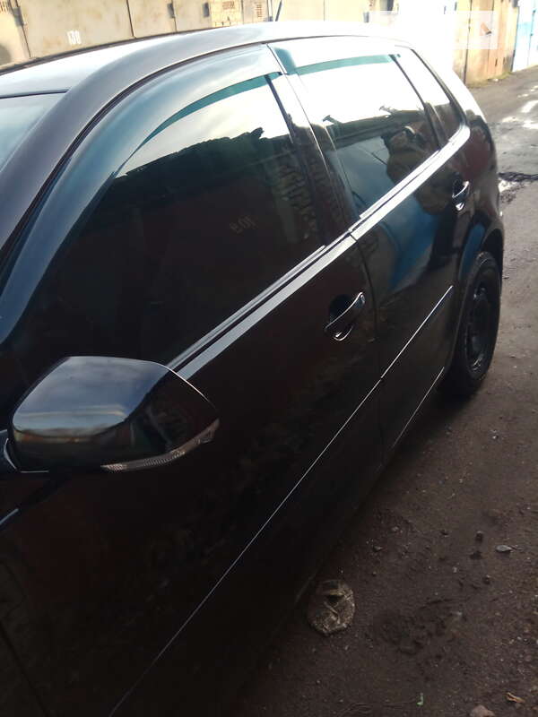 Хэтчбек Volkswagen Polo 2006 в Киеве