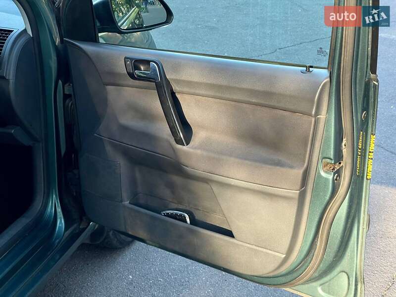 Хэтчбек Volkswagen Polo 2006 в Одессе