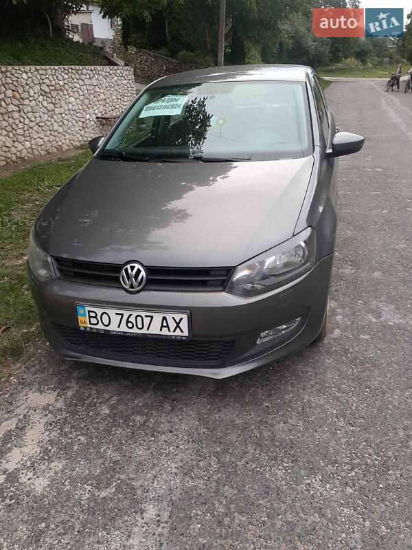 Хэтчбек Volkswagen Polo 2012 в 