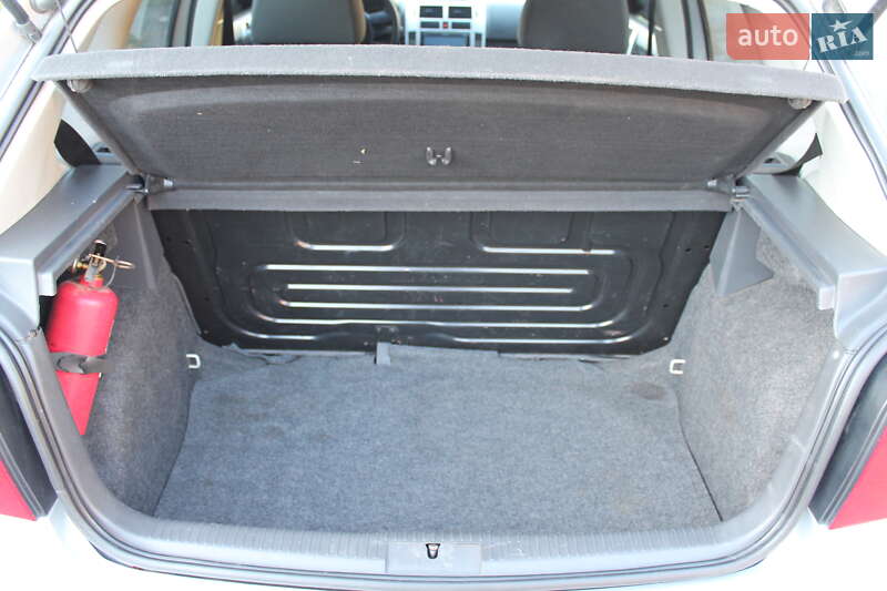 Хэтчбек Volkswagen Polo 2003 в Виннице