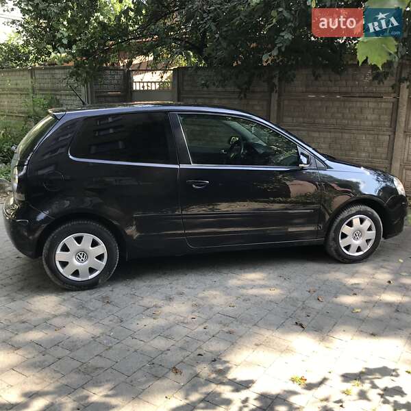 Хетчбек Volkswagen Polo 2006 в Івано-Франківську