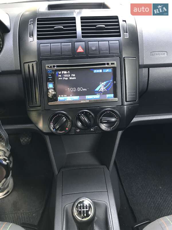 Хетчбек Volkswagen Polo 2006 в Івано-Франківську