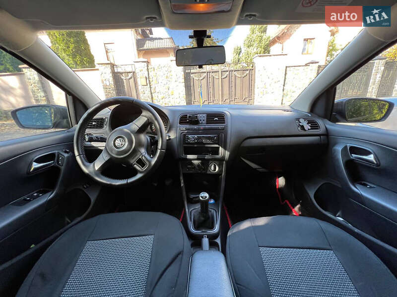 Седан Volkswagen Polo 2011 в Львове