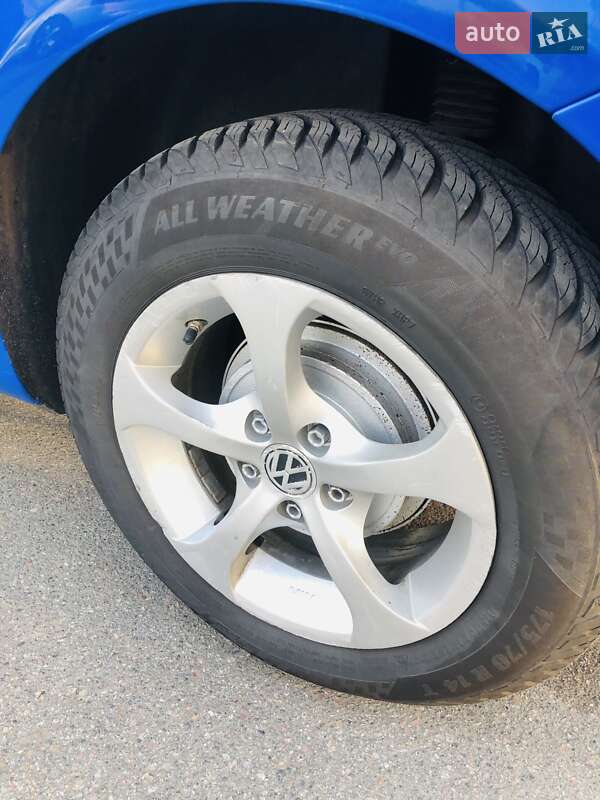 Хэтчбек Volkswagen Polo 2004 в Киеве