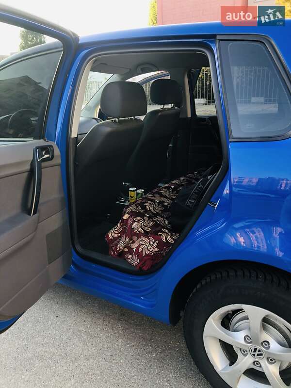 Хэтчбек Volkswagen Polo 2004 в Киеве